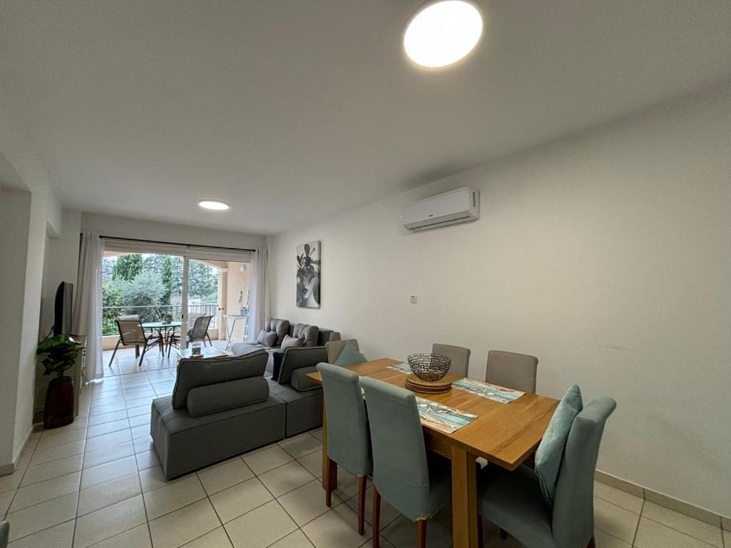 Cozy Apartment In Paphos Beautiful Complex 외부 사진