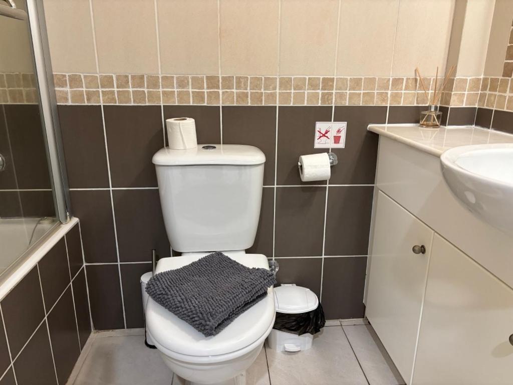 Cozy Apartment In Paphos Beautiful Complex 외부 사진