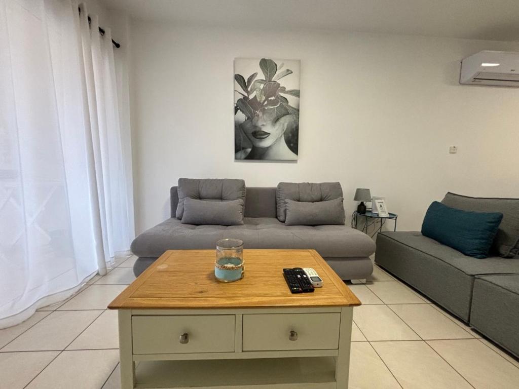 Cozy Apartment In Paphos Beautiful Complex 외부 사진