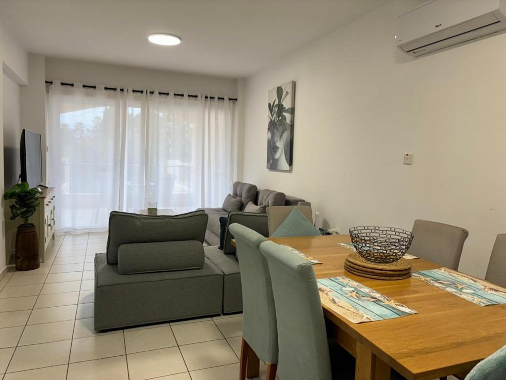 Cozy Apartment In Paphos Beautiful Complex 외부 사진
