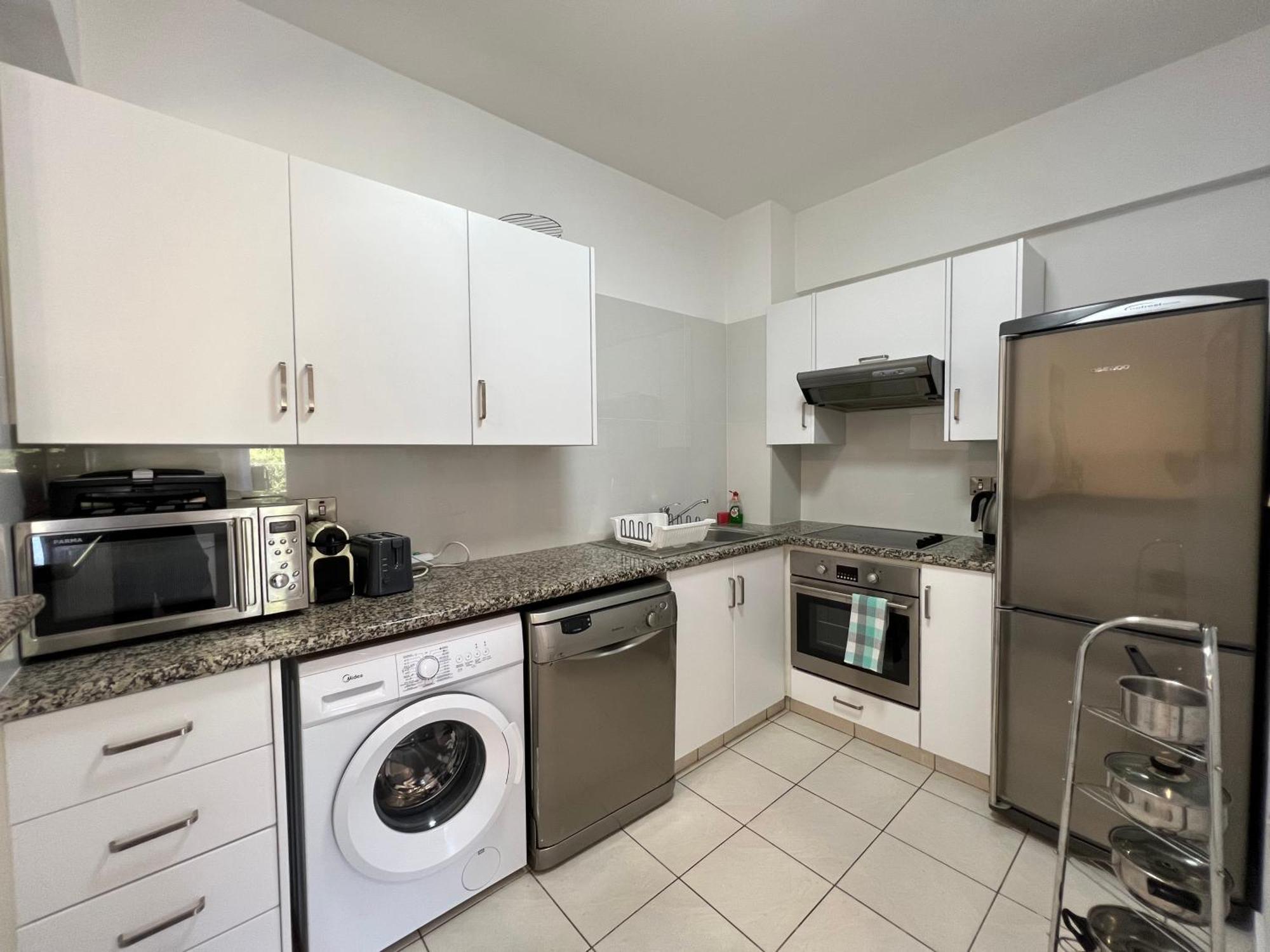 Cozy Apartment In Paphos Beautiful Complex 외부 사진