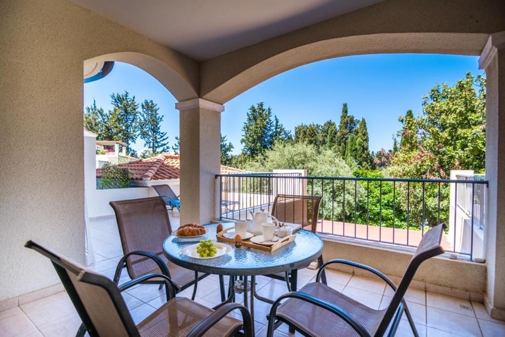 Cozy Apartment In Paphos Beautiful Complex 외부 사진